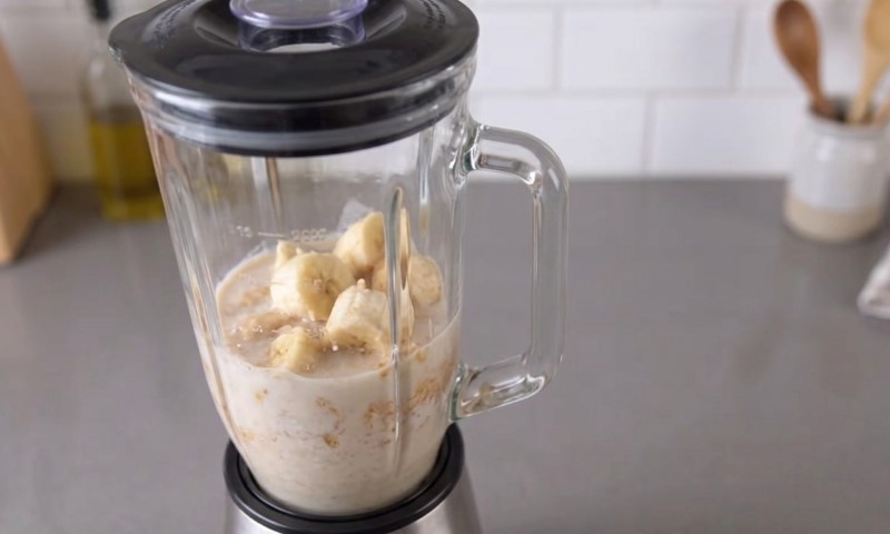 Iseckana banana u blenderu